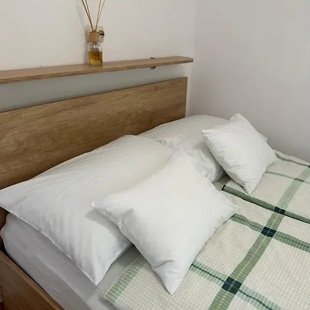 Apartment Keka *