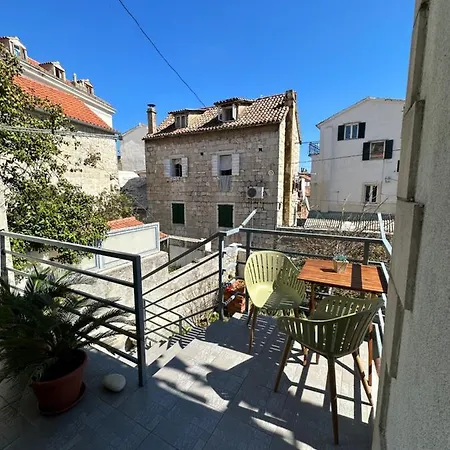 Keka Apartment